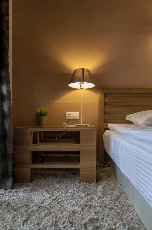 Aparthotel Seasons Glavatarski Han กลาวาตาร์ตซิ ภายนอก รูปภาพ