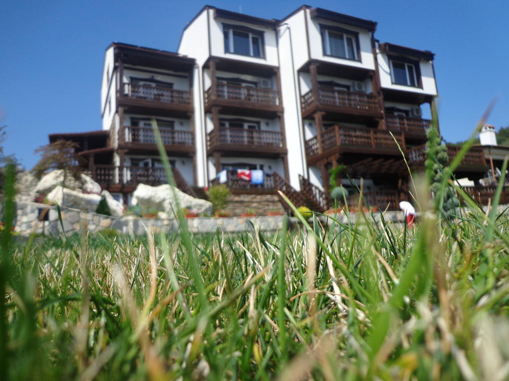 Aparthotel Seasons Glavatarski Han กลาวาตาร์ตซิ ภายนอก รูปภาพ