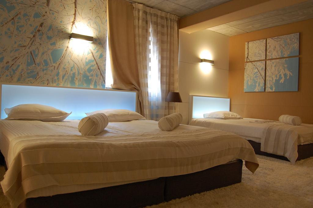 Aparthotel Seasons Glavatarski Han กลาวาตาร์ตซิ ภายนอก รูปภาพ